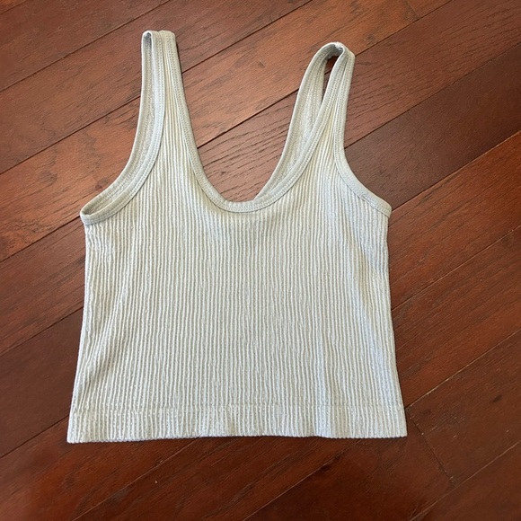 Lot of 3 Urban Outfitters - Out From Under Ribbed Crop Tops Size S/XS - Picture 16 of 16